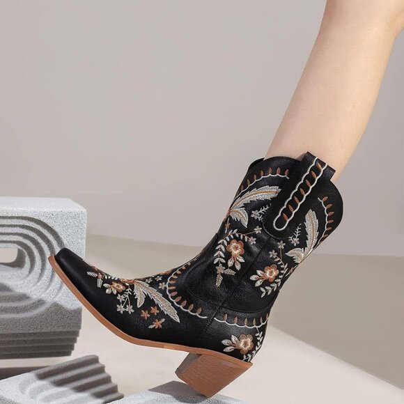 LIPUIXI Western Boots Women's Black Synthetic Pull On Floral Low Chunky Heel - Picture 5 of 8